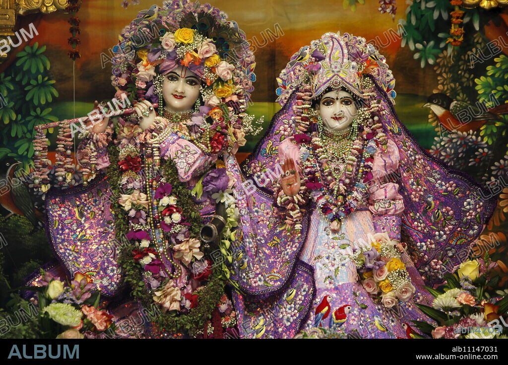 Krishna and Rada statues in Bhaktivedanta Manor ISKCON (Hare Krishna) temple, Watford, Hertfordshire, England, United Kingdom, Europe.