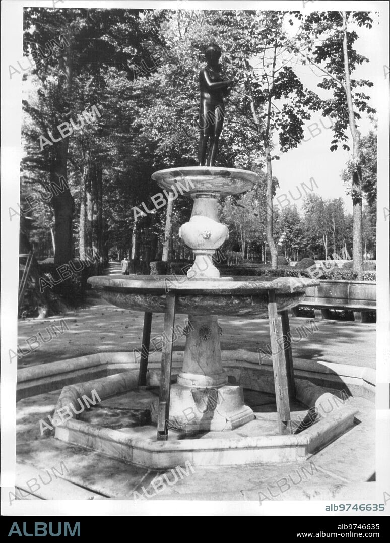 10 octubre 1982. Fuente de venus en el jardín del Príncipe, Aranjuez, Madrid.