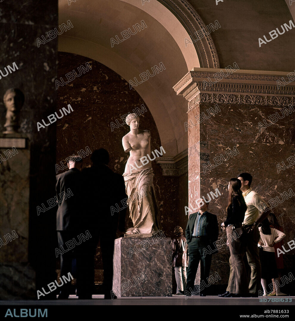 SALA DE ESCULTURAS-VENUS DE MILO.