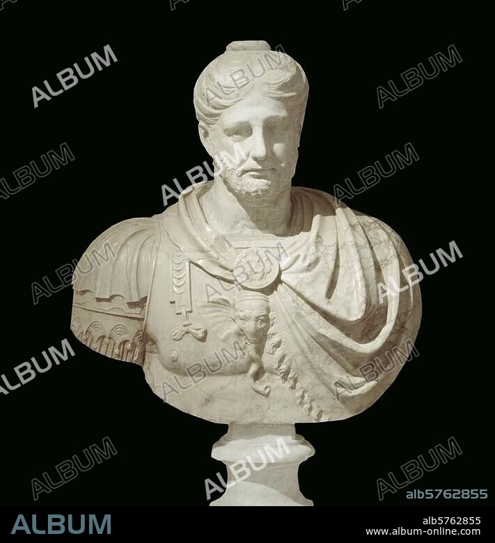 Hannibal karthagischer Feldherr und Staatsmann Karthago 247/246 v. Chr. (Selbstmord) Libyssa in Bithynien 183 v. Chr. Sog. Hannibalbüste. Römische Werkstatt, Ende 2. Jhdt. n. Chr., Büste des mittleren 16. Jhdt. Kopf aus weißem, Büste aus gelbem Marmor, Gesamthöhe 1,15 cm. Inv. Nr. E-215. Madrid, Museo del Prado.