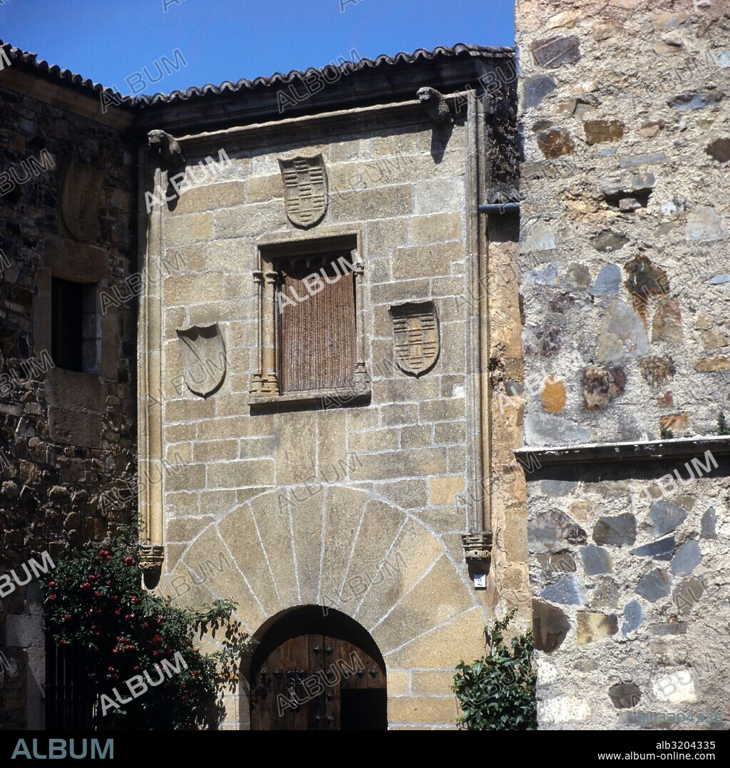 CASA DE SANCHO SANCHEZ ULLOA.