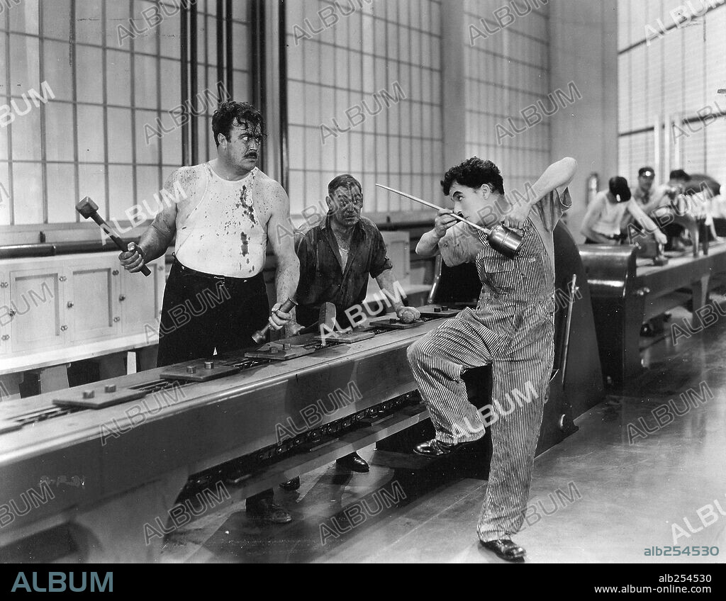 CHARLIE CHAPLIN in MODERN TIMES, 1936, unter der Regie von CHARLES CHAPLIN. Copyright CHAPLIN/UNITED ARTISTS.