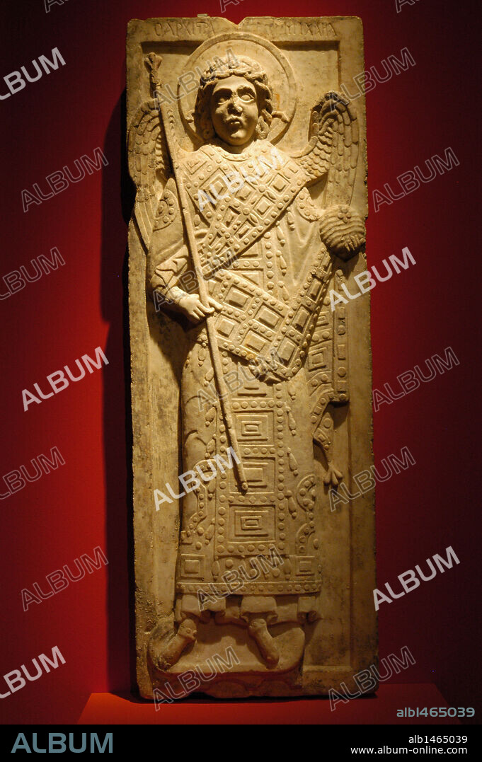 ARCANGEL SAN MIGUEL. Relieve del S. XIII, procedente de Constantinopla. Museo de Pérgamo. Berlín. Alemania.