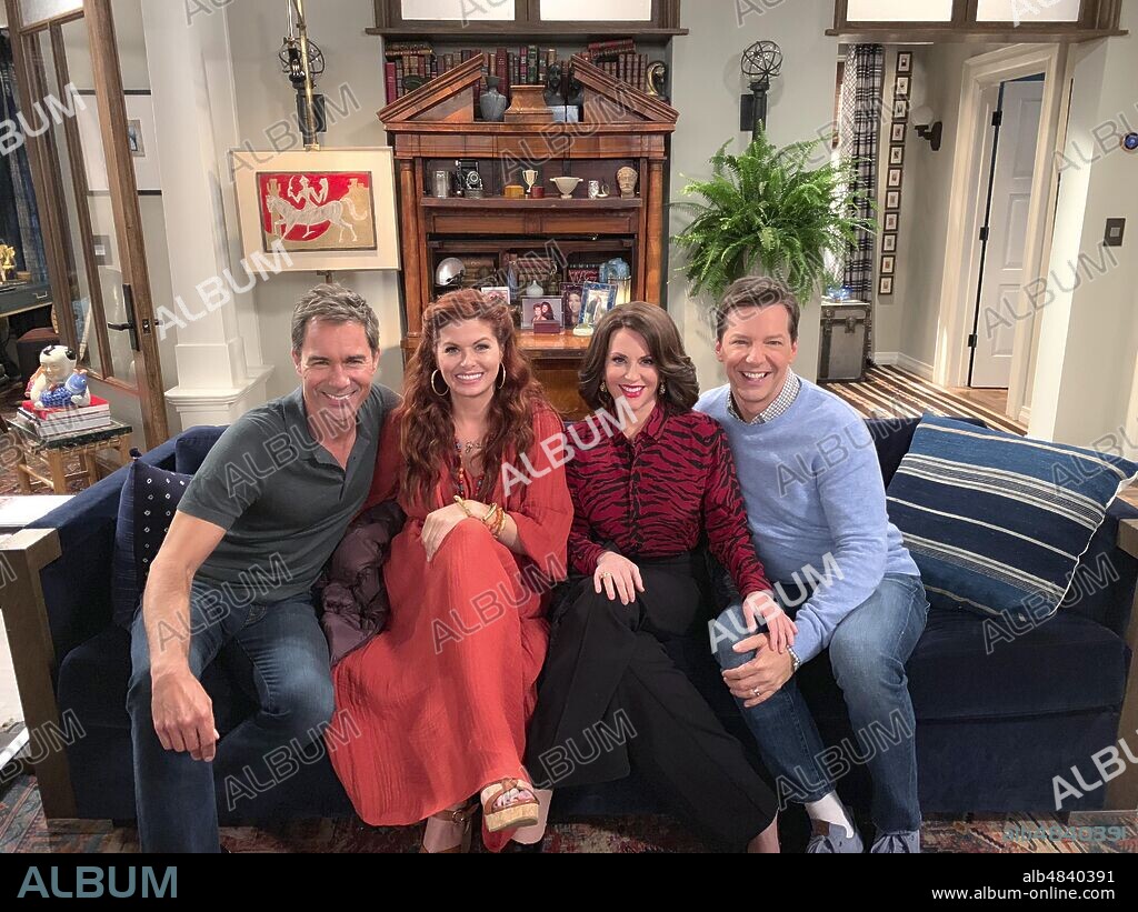 DEBRA MESSING, ERIC MCCORMACK, MEGAN MULLALLY and SEAN HAYES in WILL & GRACE, 1998, directed by JAMES BURROWS. Copyright NBC. Season 11.