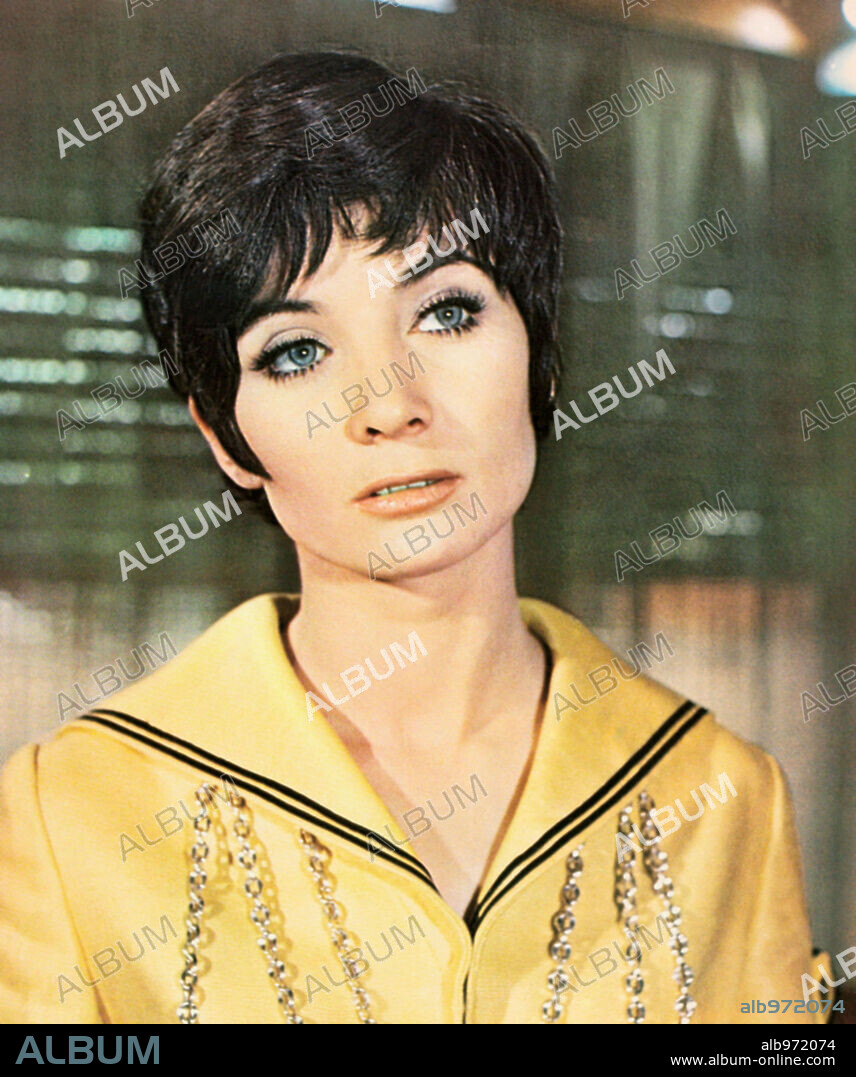SONIA BRUNO en LAS NENAS DEL MINI-MINI, 1969. Copyright C.B. FILMS.