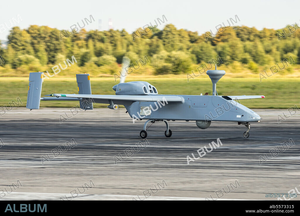 Russian Aerospace Forces Forpost UAV, a Russian license-produced version of the Israeli IAI Searcher II drone.
