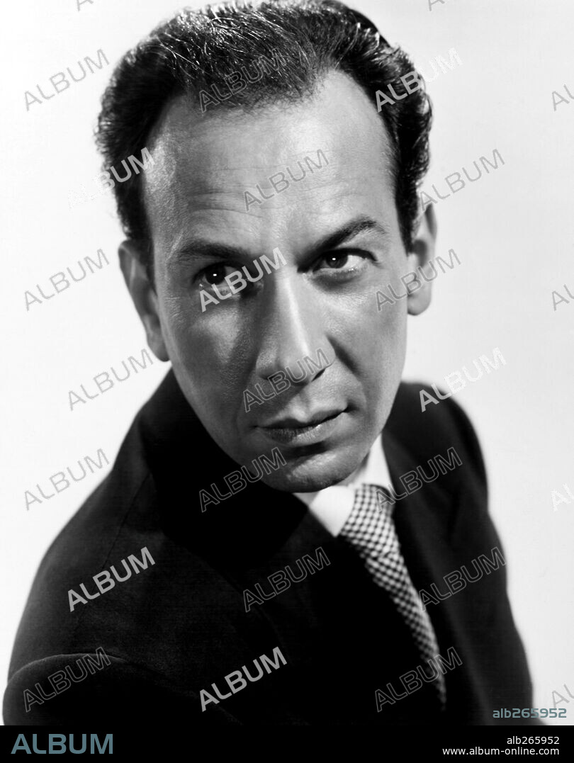 JOSE FERRER in WHIRLPOOL, 1950, directed by OTTO PREMINGER. Copyright 20TH CENTURY FOX.