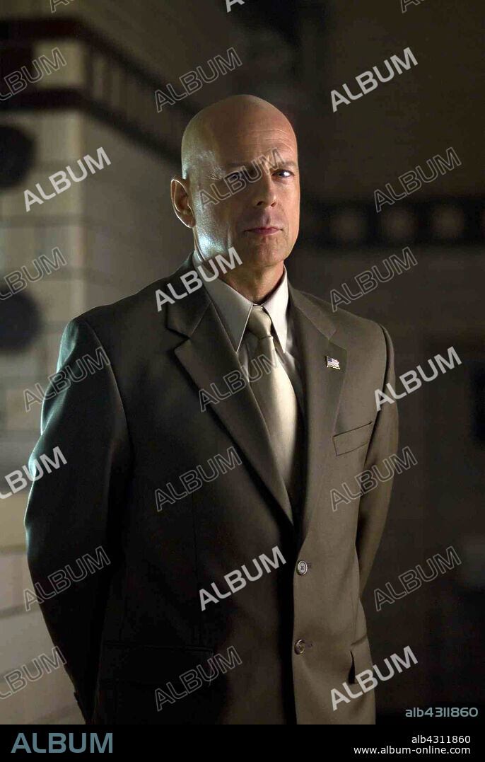 BRUCE WILLIS in ASSASSINATION OF A HIGH SCHOOL PRESIDENT, 2008, unter der Regie von BRETT SIMON. Copyright VERTIGO ENTERTAINMENT/YARI FILM GROUP (YPG).