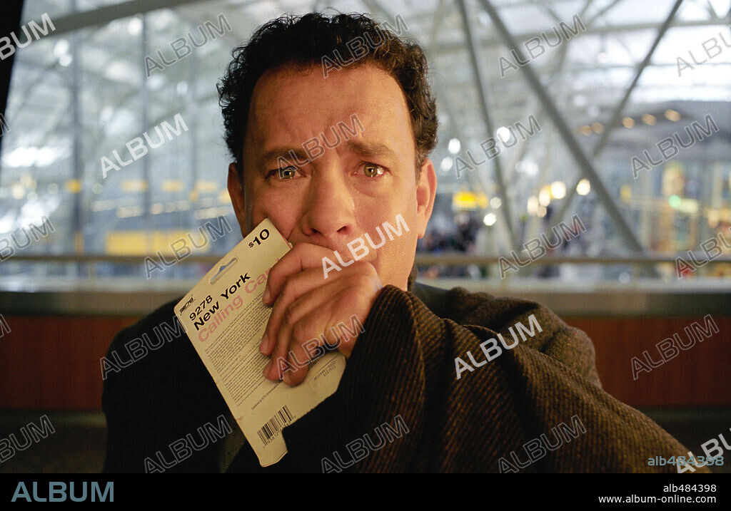 TOM HANKS en LA TERMINAL, 2004 (THE TERMINAL), dirigida por STEVEN SPIELBERG. Copyright DREAMWORKS SKG/AMBLIN / MORTON, MERRICK.