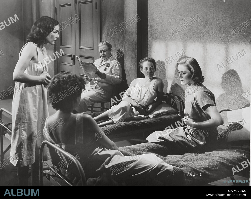 ELLEN COLBY, JANE DARWELL and Eleanor Jane Parker. ELEANOR PARKER, ELLEN COLBY and JANE DARWELL in CAGED, 1950, directed by JOHN CROMWELL. Copyright WARNER BROTHERS.