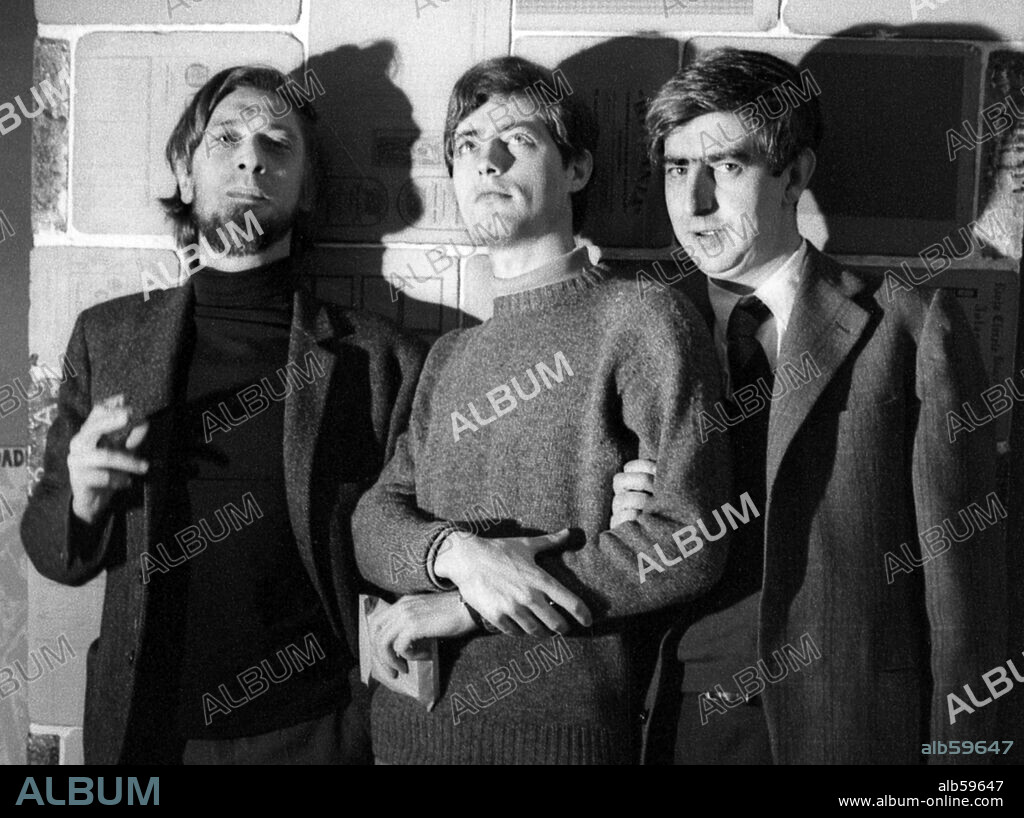 Los escritores españoles Carlos Barral, Félix de Azúa y Juan Benet, retratados en marzo de 1969, por motivo del 'Premio Biblioteca Breve' concedido a Juan Benet.