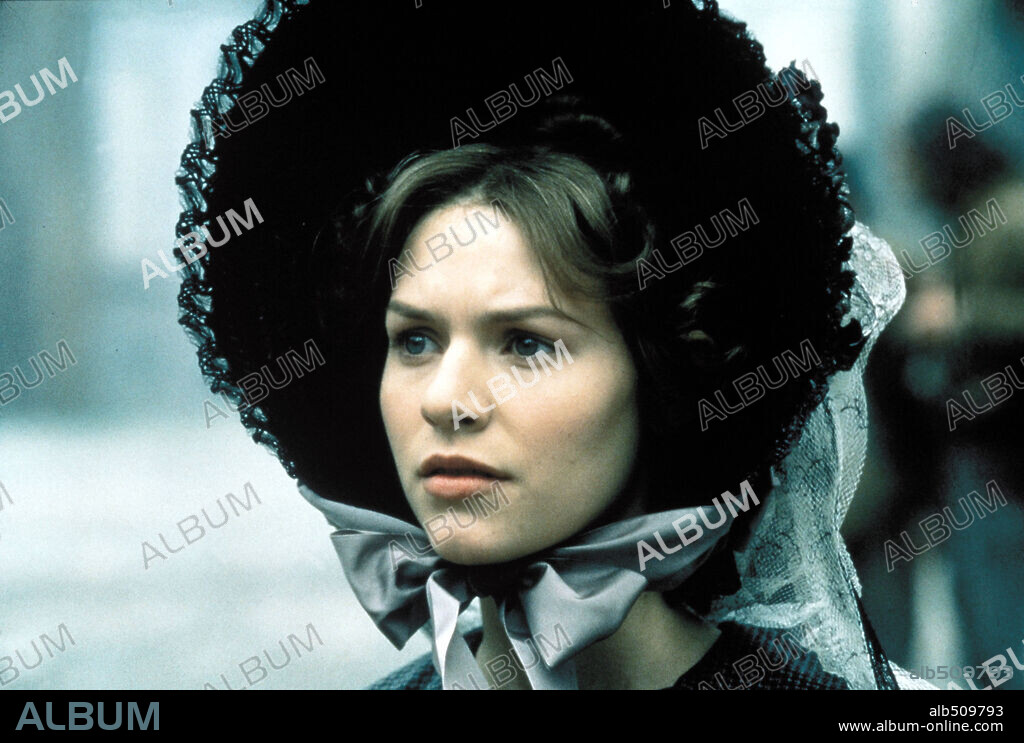 CLAIRE DANES in LES MISERABLES, 1998, directed by BILLE AUGUST. Copyright MANDALAY ENTERTAIMENT.