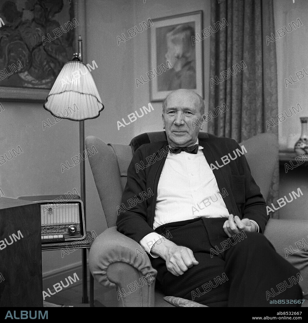 GÖTEBORG 1960 . Skådespelaren Ludde Gentzel (1885-1963) medverkade i en rad svenska filmer och spelade bl a seriefiguren "Kronblom". Han var annars knuten till Göteborgs Stadsteater.. Foto: TT Historical / kod 1900.