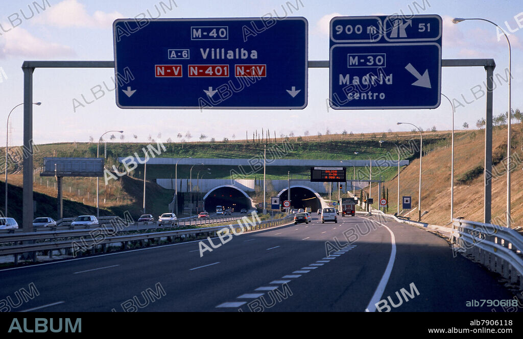 M-40 TUNELES DE EL PARDO EN LA ZONA DE PUERTA DE HIERRO - FOTO AÑOS 90.