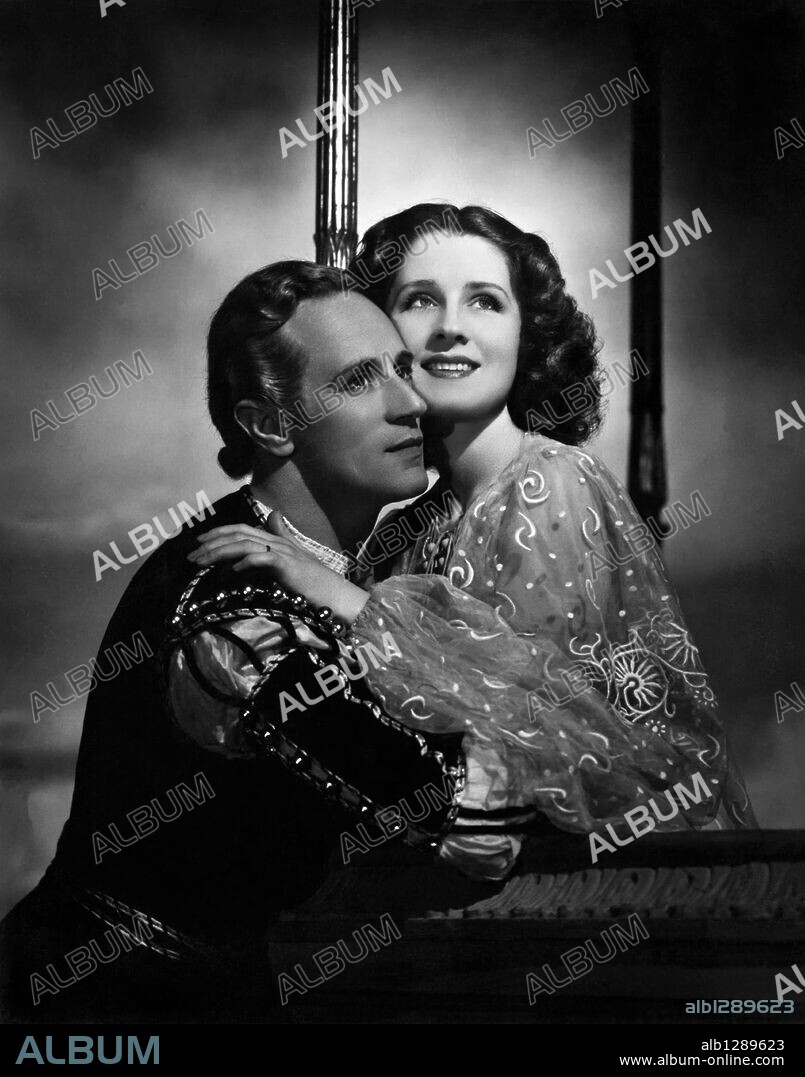 LESLIE HOWARD y NORMA SHEARER en ROMEO Y JULIETA, 1936 (ROMEO AND JULIET), dirigida por GEORGE CUKOR. Copyright M.G.M.