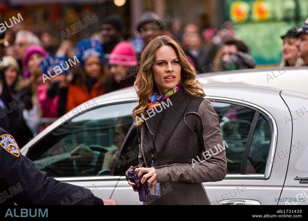 HILARY SWANK in NEW YEAR'S EVE, 2011, directed by GARRY MARSHALL. Copyright NEW LINE CINEMA.