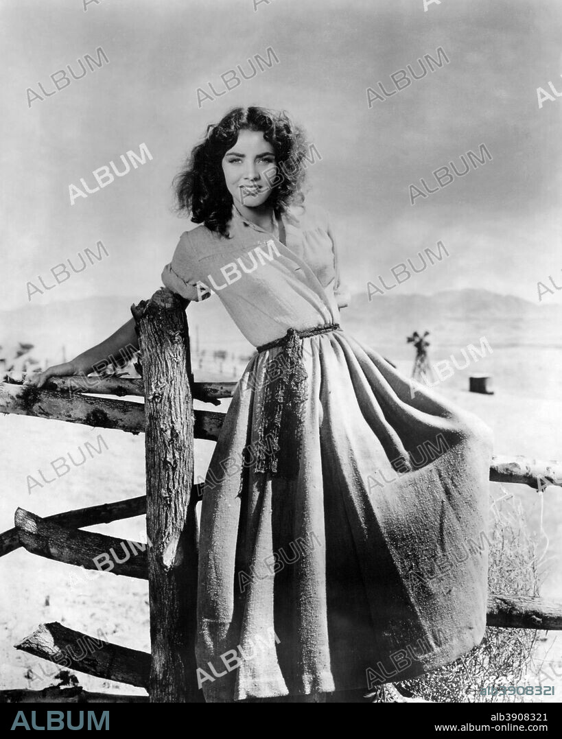 Con Jennifer Jones. JENNIFER JONES in DUEL IN THE SUN, 1946, directed by KING VIDOR. Copyright SELZNICK/RKO.