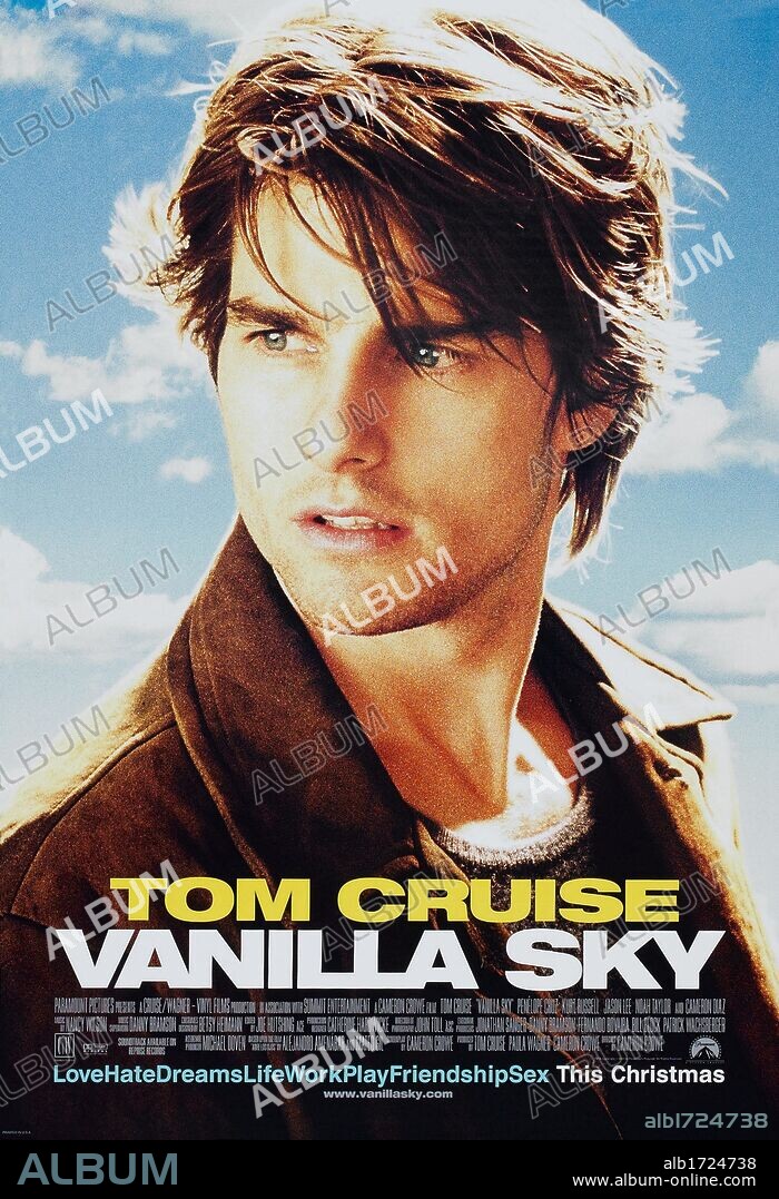 Poster of VANILLA SKY, 2001, directed by CAMERON CROWE. Copyright PARAMOUNT PICTURES.