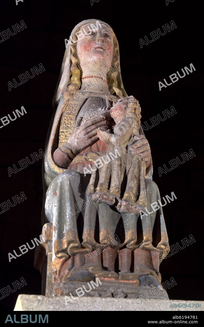 VIRGEN EN PIEDRA S XII.