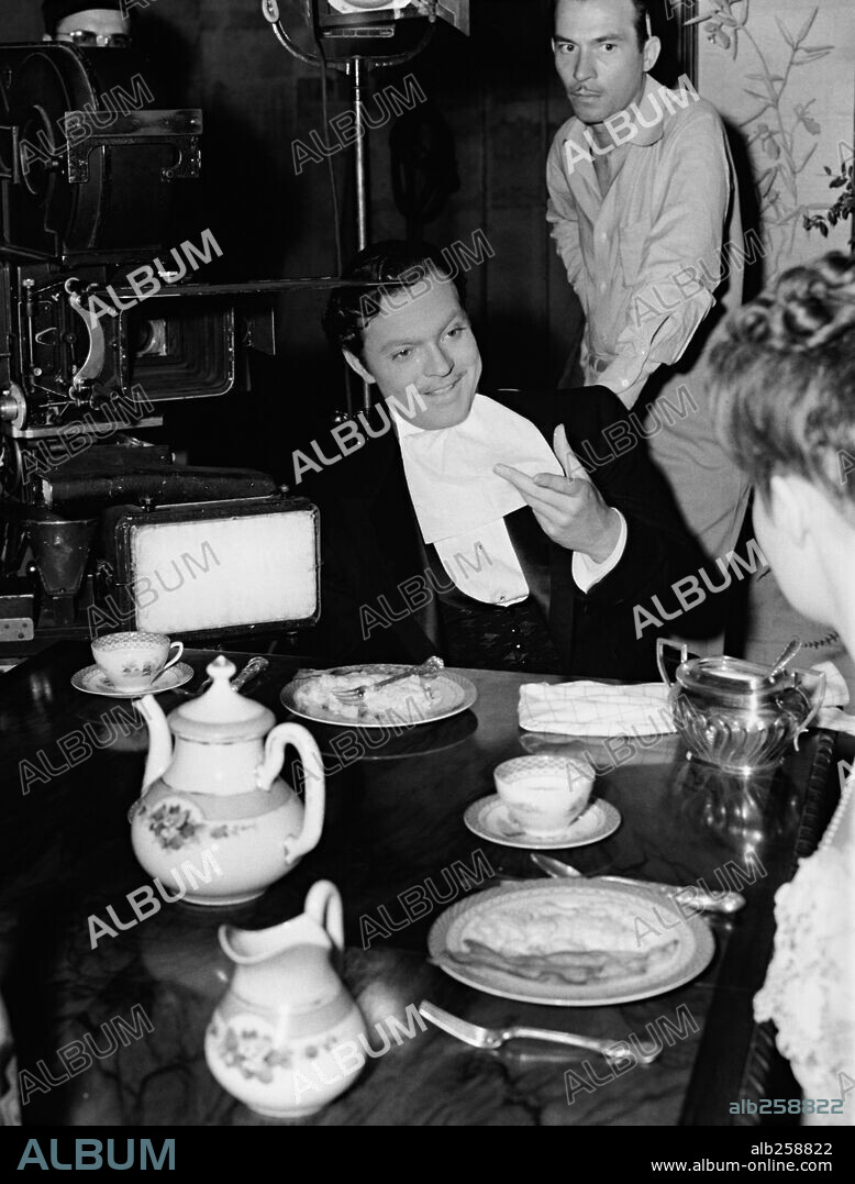 ORSON WELLES in CITIZEN KANE, 1941, directed by ORSON WELLES. Copyright RKO.