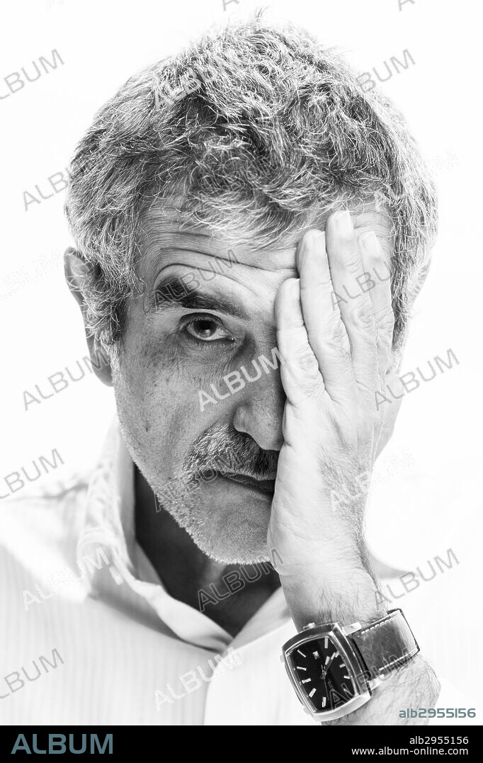 JOAQUIN ORISTRELL en HABLAR, 2015, dirigida por JOAQUIN ORISTRELL. Copyright AQUI Y ALLI FILMS/CANAL+ ESPAÑA/PRODUCCIONES CRISTINA ROTA/ / VIVES, QUIM.