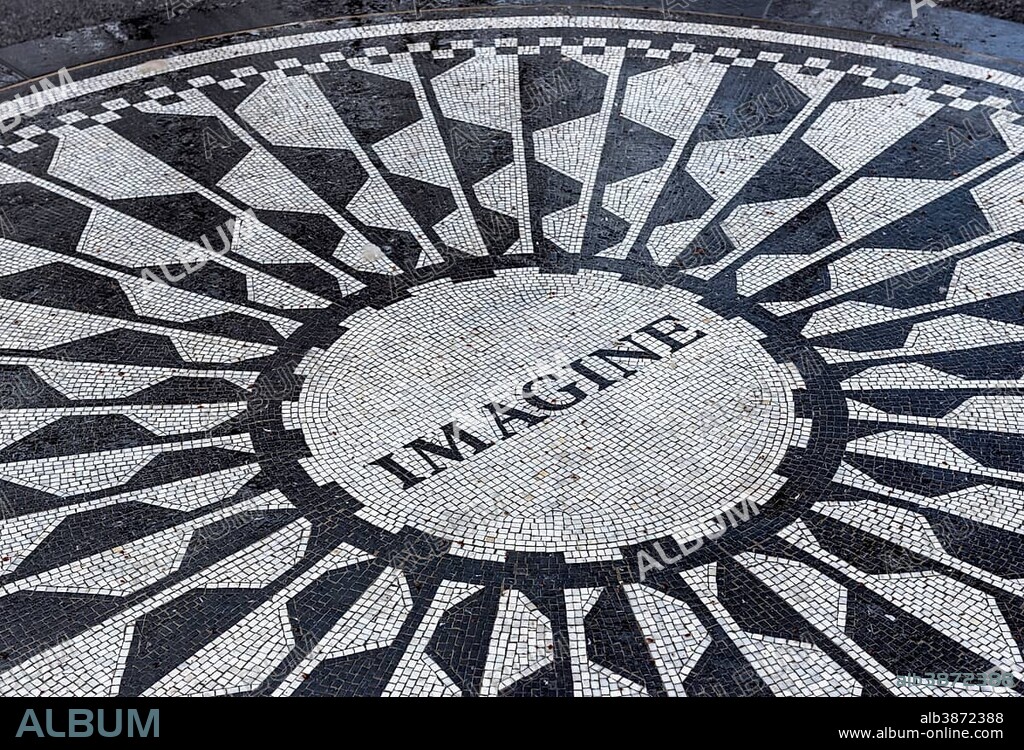 Strawberry Fields Memorial, Imagine mosaic in memory of John Lennon, Central Park, Manhattan, New York City, USA, North America.
