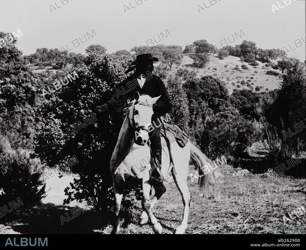 CHARLES QUINEY en EL ZORRO DE MONTERREY, 1971, dirigida por JOSE LUIS MERINO.