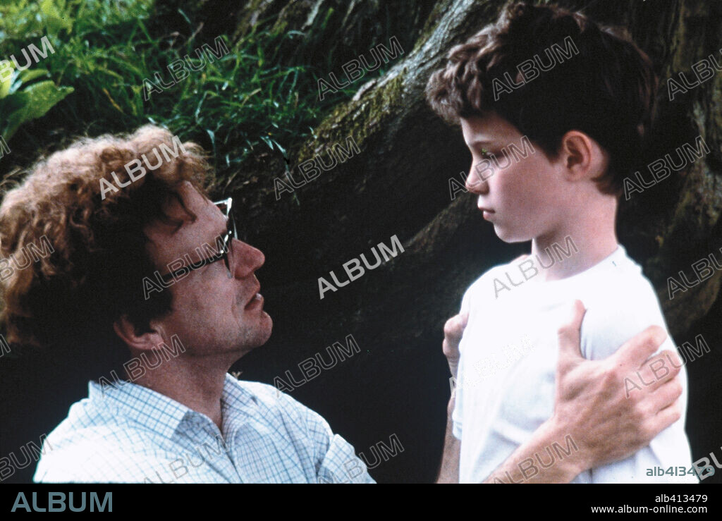 CHRIS CLEARY MILES and WILLIAM HURT in SECOND BEST, 1994, directed by CHRIS MENGES. Copyright MONARCHY ENT.