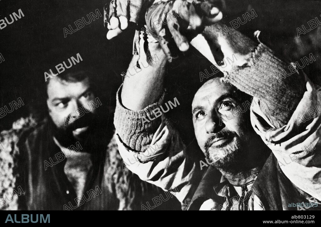 BUD SPENCER und ELI WALLACH in I QUATTRO DELL'AVE MARIA, 1968, unter der Regie von GIUSEPPE COLIZZI. Copyright Crono Cinematografica/Finanzia San Marco.