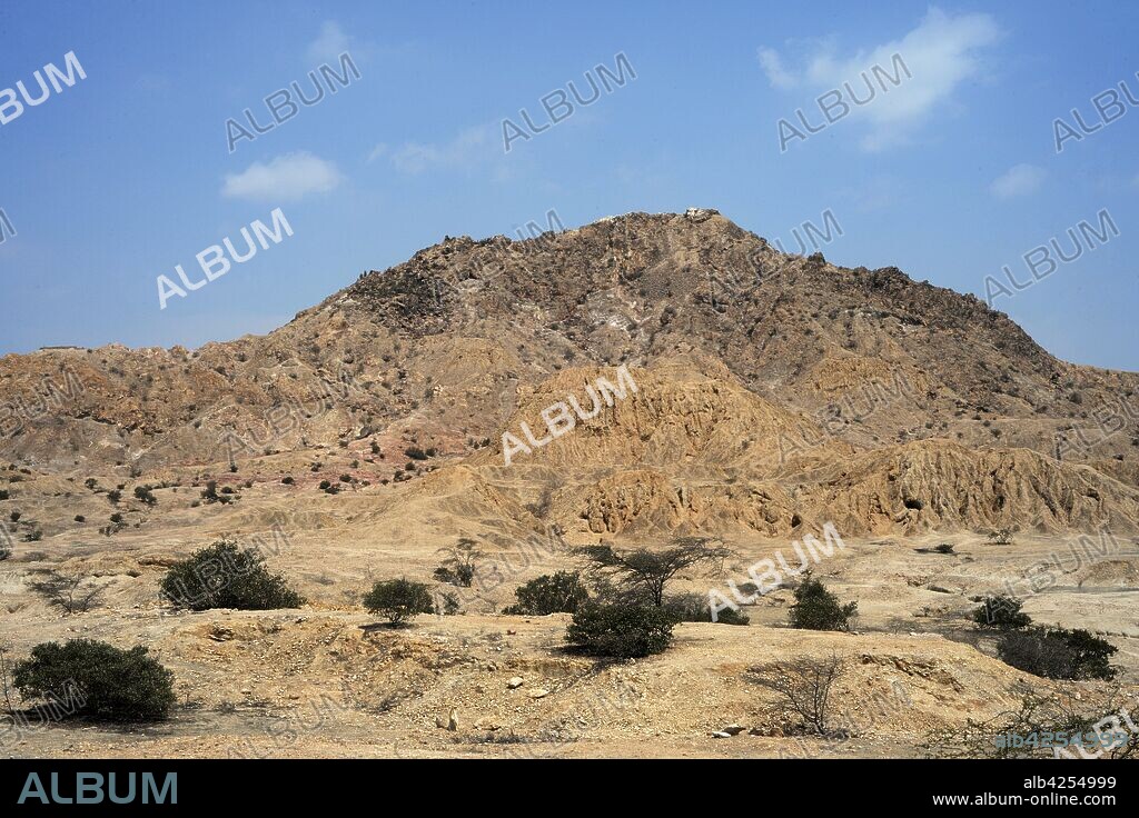 Valle de las Piramides (Valley of the Pyramids), Tucume. Archeological site located 35km north of Chiclayo, Lambayeque, Peru. Formed by the remains of multiple pyramids or Huacas, on Cerro de la Raya. Sican-La,mbayeque Culture Ceremonial and Administrative Center,(1000-1370 AC) later annexed to the Chimu(1370-1470) and then after the Inca(1470-1532). Prehispanoc cultures.