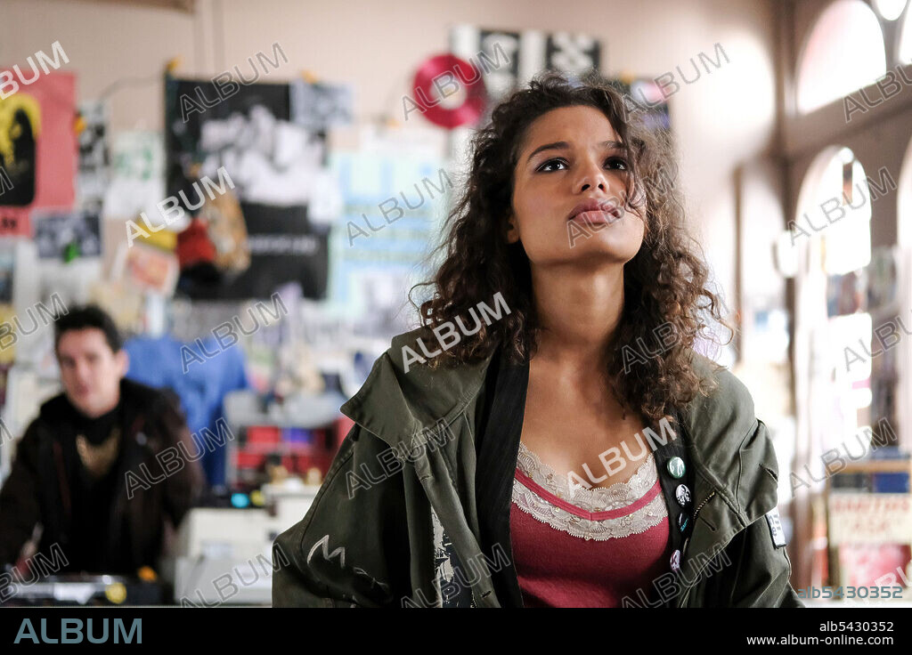 HELENA HOWARD in SHOPLIFTERS OF THE WORLD, 2021, directed by STEPHEN KIJAK. Copyright 3:59 / Untitled Entertainment.