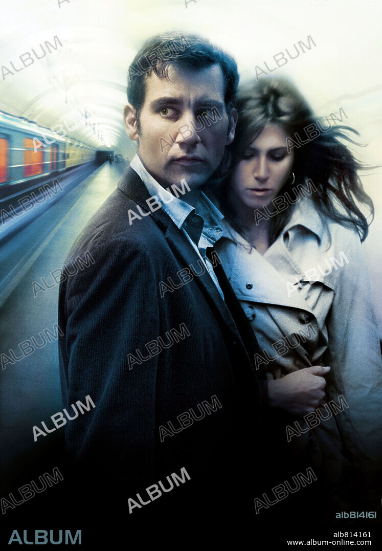 CLIVE OWEN and JENNIFER ANISTON in DERAILED, 2005, directed by MIKAEL HAFSTROM. Copyright MIRAMAX FILMS.