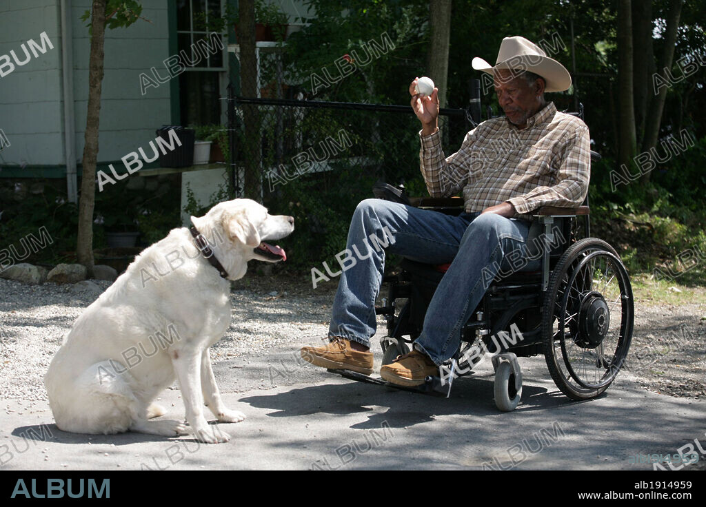 MORGAN FREEMAN in THE MAGIC OF BELLE ISLE, 2012, directed by ROB REINER. Copyright CASTLE ROCK ENTERTAINMENT.