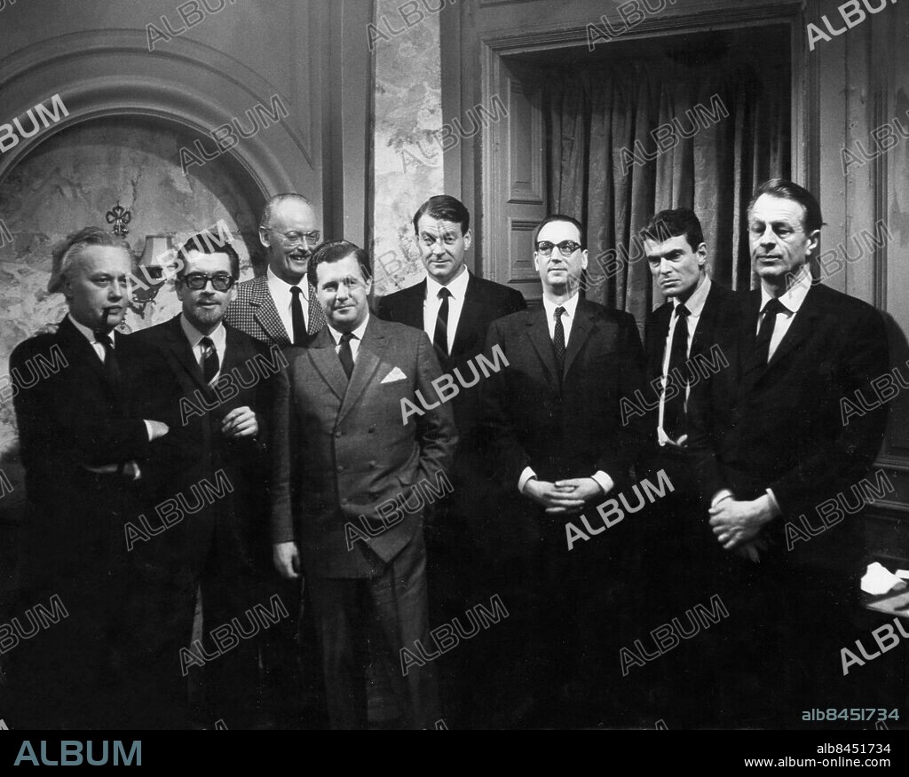 OKÄNT FOTODATUM.. Not. Utrikeskorrespondenterna Anm. Journalister Reportrar Nyhetsrapportering Publ. i Etermediernas bok Spegla, granska, tolka sid.165 CD155 Ö332 persons: Arne Thorén ;Björn Ahlander ;Bo Järborg ;Gunnar Kumlien ;Gustaf Svensson ;Göran Byttner ;Knut Ståhlberg ;Kåre Nyblom sites: SVERIGE.