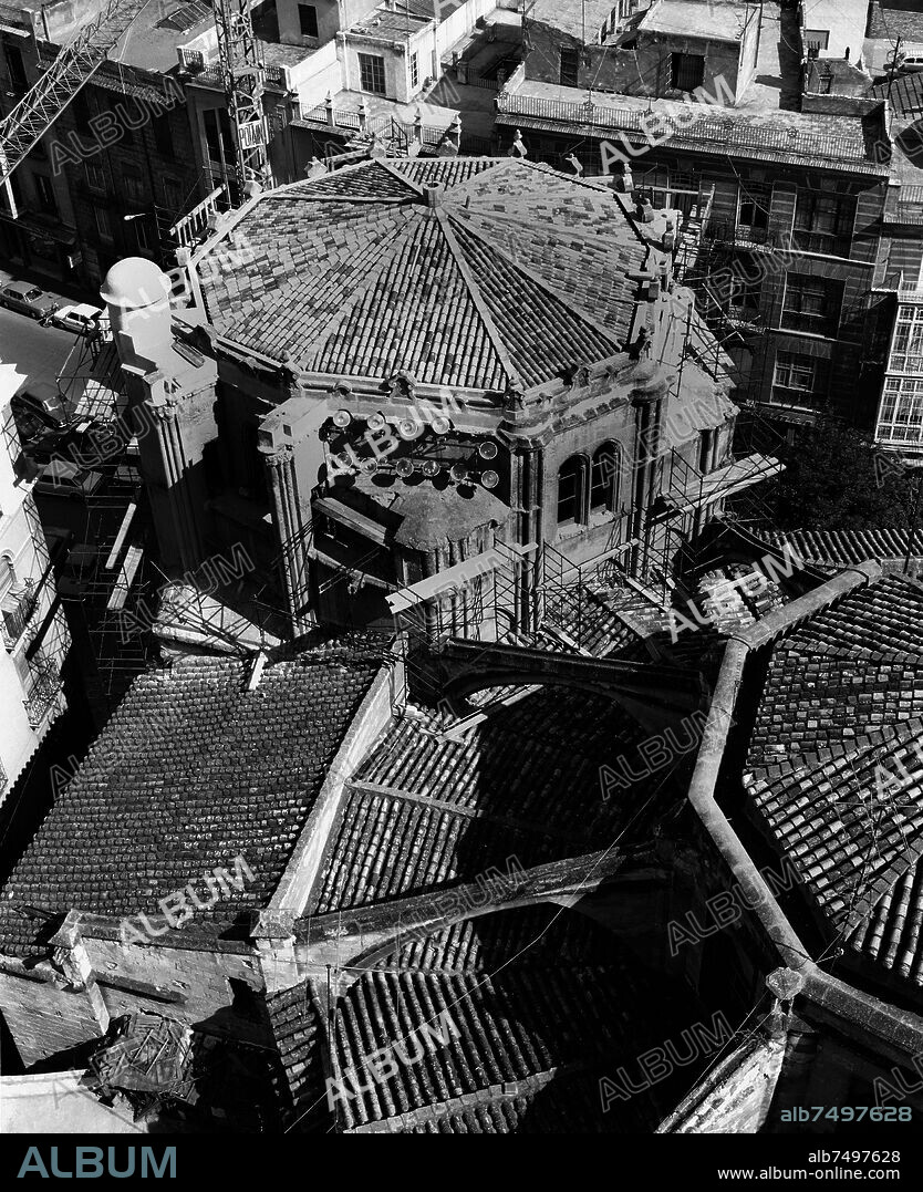 TEJADOS DE LA CATEDRAL DE MURCIA - FOTOGRAFIA EN BLANCO Y NEGRO - AÑOS 60.