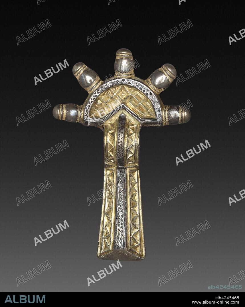 Bow Fibula, 500-550. Alemannic, 6th century. Silver gilt and niello; overall: 7.7 x 4.9 x 2 cm (3 1/16 x 1 15/16 x 13/16 in.).