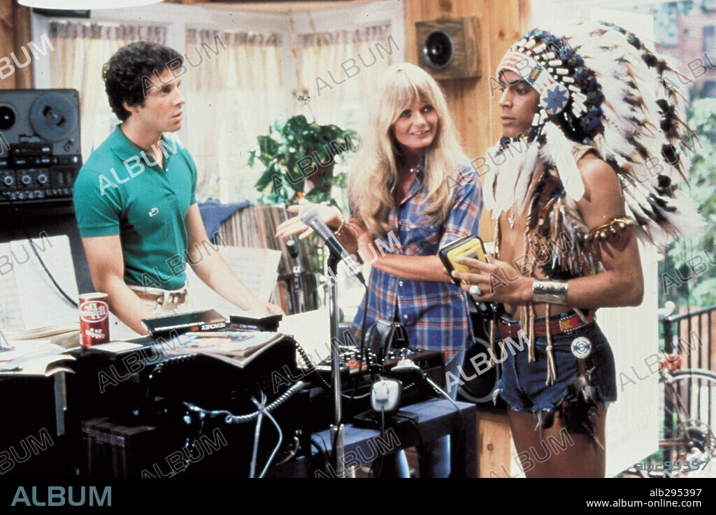 BRUCE JENNER and VALERIE PERRINE in CAN'T STOP THE MUSIC, 1980. Copyright EMI/ALAN CARR.