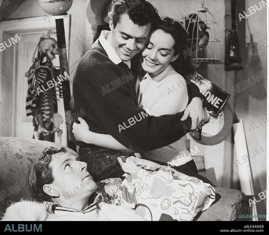 DIRK BOGARDE and KENNETH MORE in DOCTOR IN THE HOUSE, 1954, directed by RALPH THOMAS. Copyright RANK.