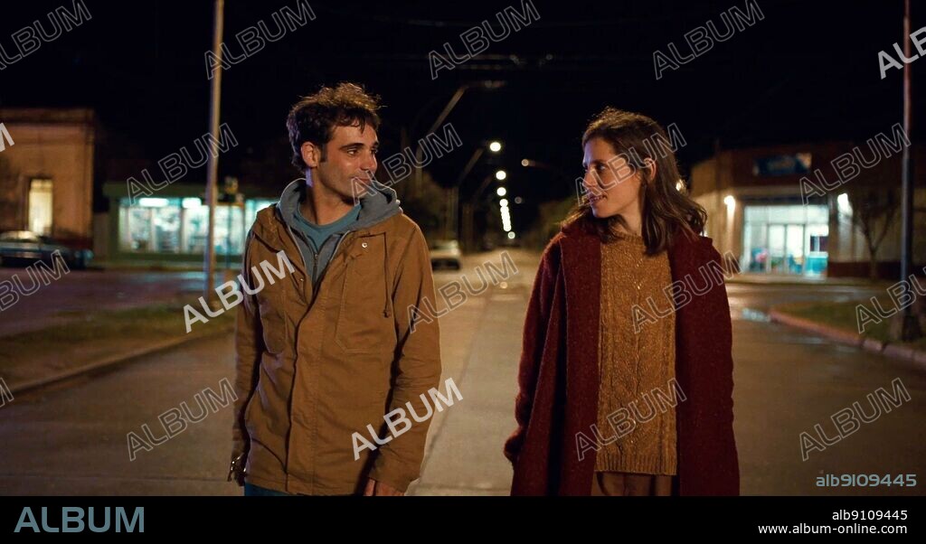 INES EFRON and JOSEBA USABIAGA in EL VASCO, 2022, directed by JABI ELORTEGI. Copyright PAUSOKA ENTERTAINMENT.