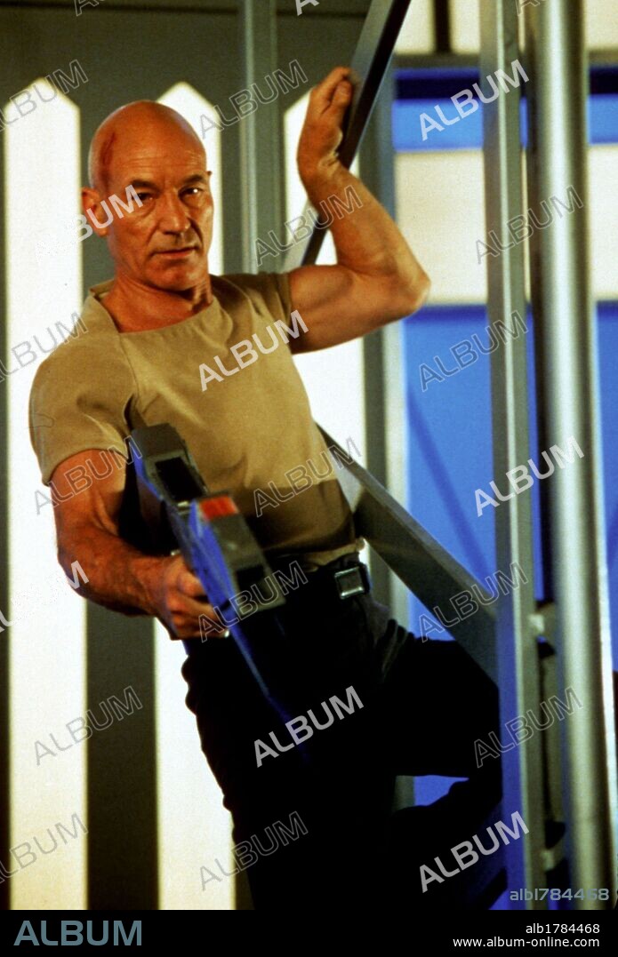PATRICK STEWART en STAR TREK: INSURRECCIÓN, 1998 (STAR TREK: INSURRECTION), dirigida por JONATHAN FRAKES. Copyright PARAMOUNT PICTURES.