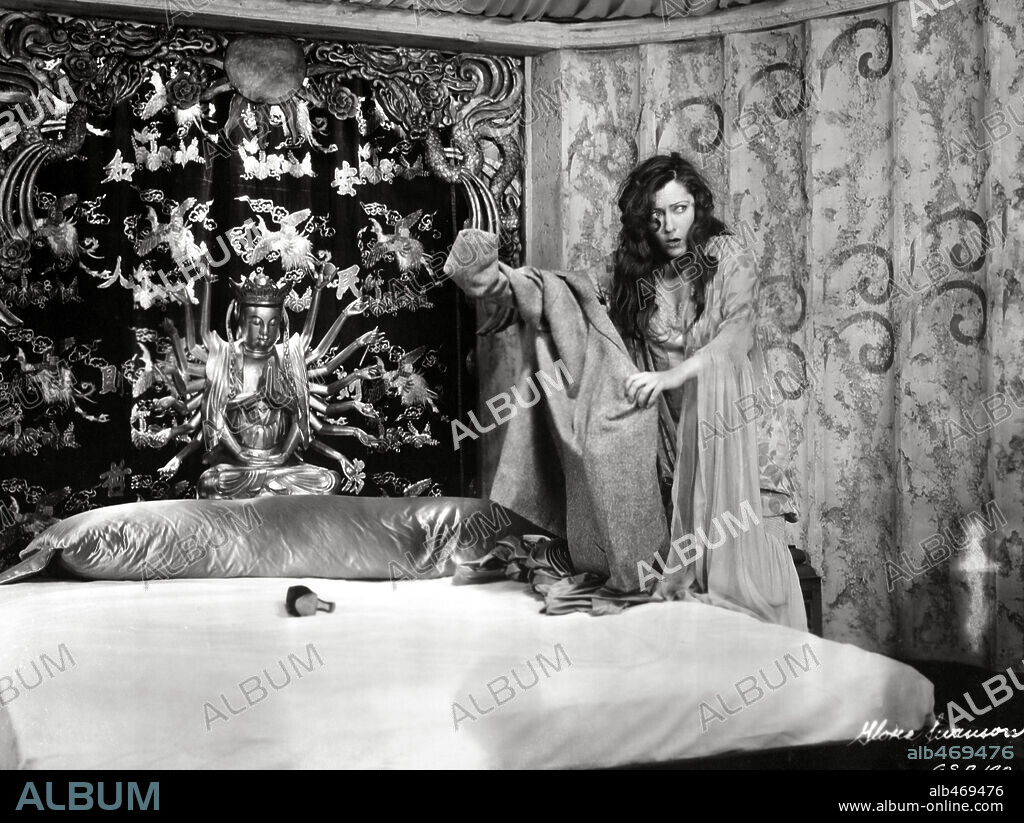 GLORIA SWANSON in WHAT A WIDOW!, 1930, directed by ALLAN DWAN. Copyright UNITED ARTISTS.