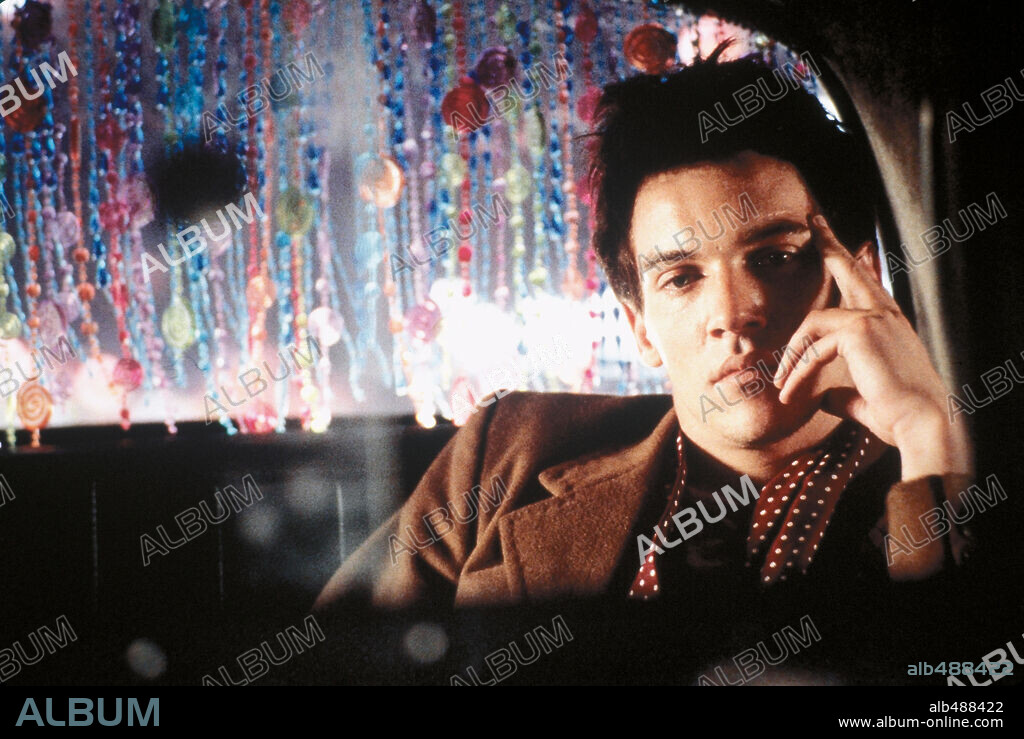 JONATHAN RHYS MEYERS in I'LL SLEEP WHEN I'M DEAD, 2003, directed by MIKE HODGES. Copyright PARAMOUNT CLASSICS / HAMSHERE, KEITH.