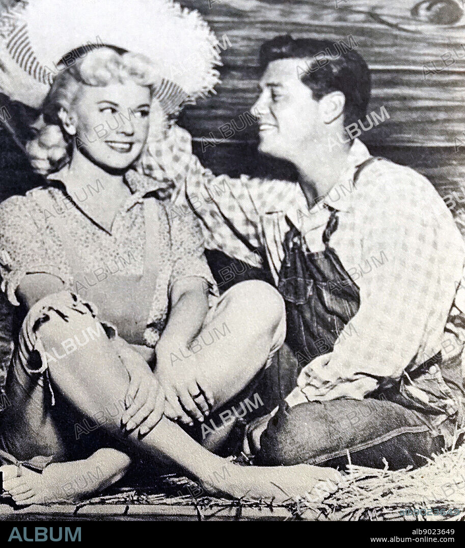 Film still taken from 'Calamity Jane' starring Doris Day ( 1922-) an American actress, and Howard Keel (1919-2004) an American actor and singer. Dated 20th Century.