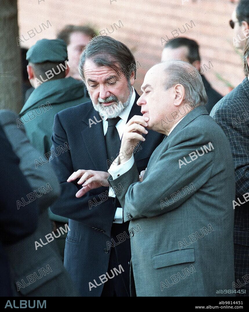 Barcelona 12/15/00......Francisco Cano Funeral...In the photo older ear with J.Pujol...Ftos.Elena Carreras...Archdc.