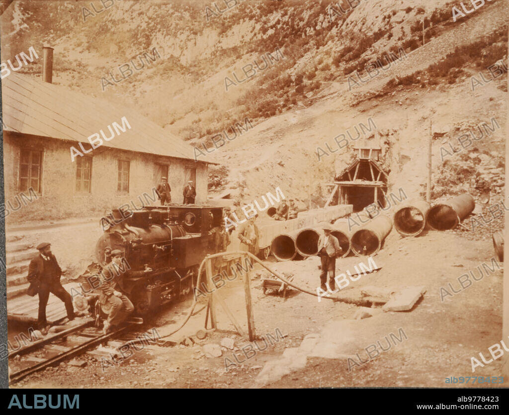 Canfrac (Huesca), junio de 1910. El túnel de Canfranc. En la imagen, la boca del túnel que atravesará los Pirineos.