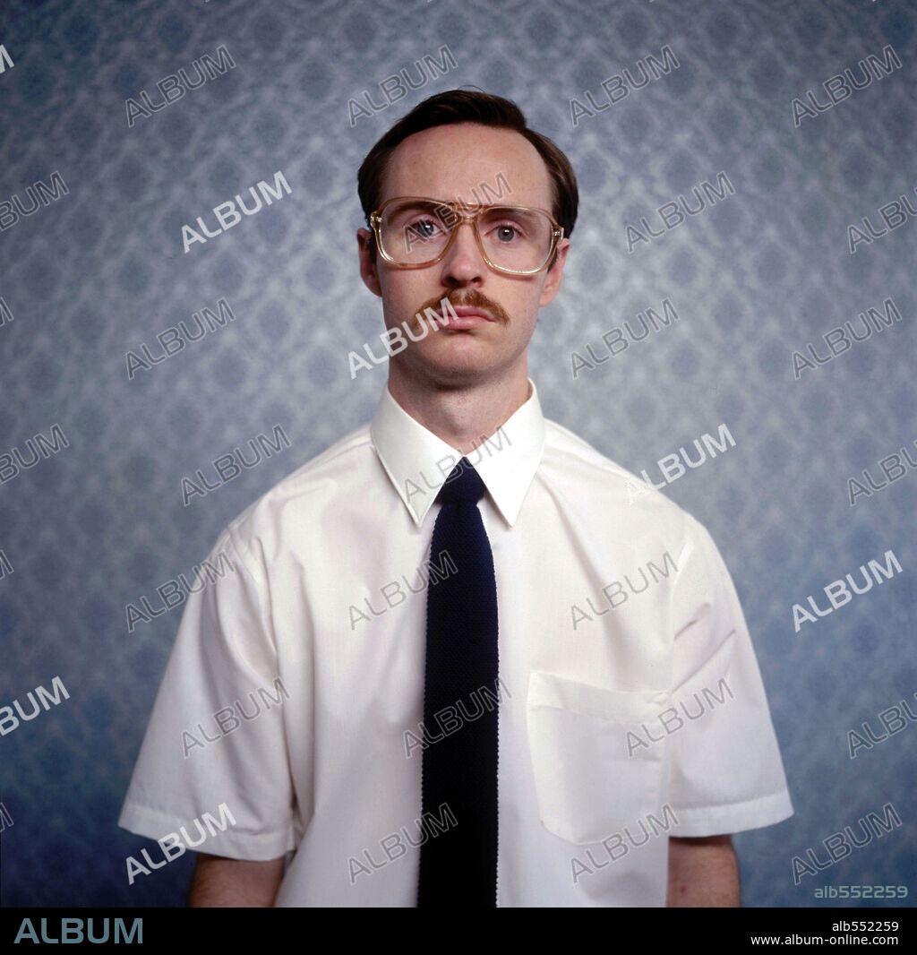 AARON RUELL in NAPOLEON DYNAMITE, 2004, directed by JARED HESS. Copyright 20TH CENTURY FOX.