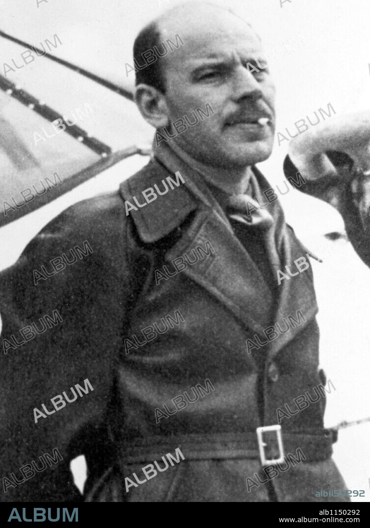 American novelist, journalist and screenwriter Alvah Bessie. Spanish Civil War. 1936.