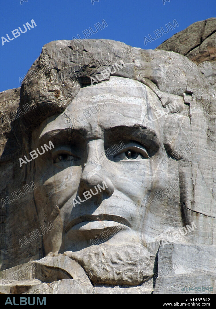 ABRAHAM LINCOLN (1809-1865). Presidente de los Estados Unidos. ROSTRO DE LINCOLN en el MONTE RUSHMORE (MOUNT RUSHMORE), esculpido entre 1927 y 1941 por Gutzon BORGLUM. Declarado Monumento Nacional en 1925. KEYSTONE. Estado de Dakota del Sur Estados Unidos.