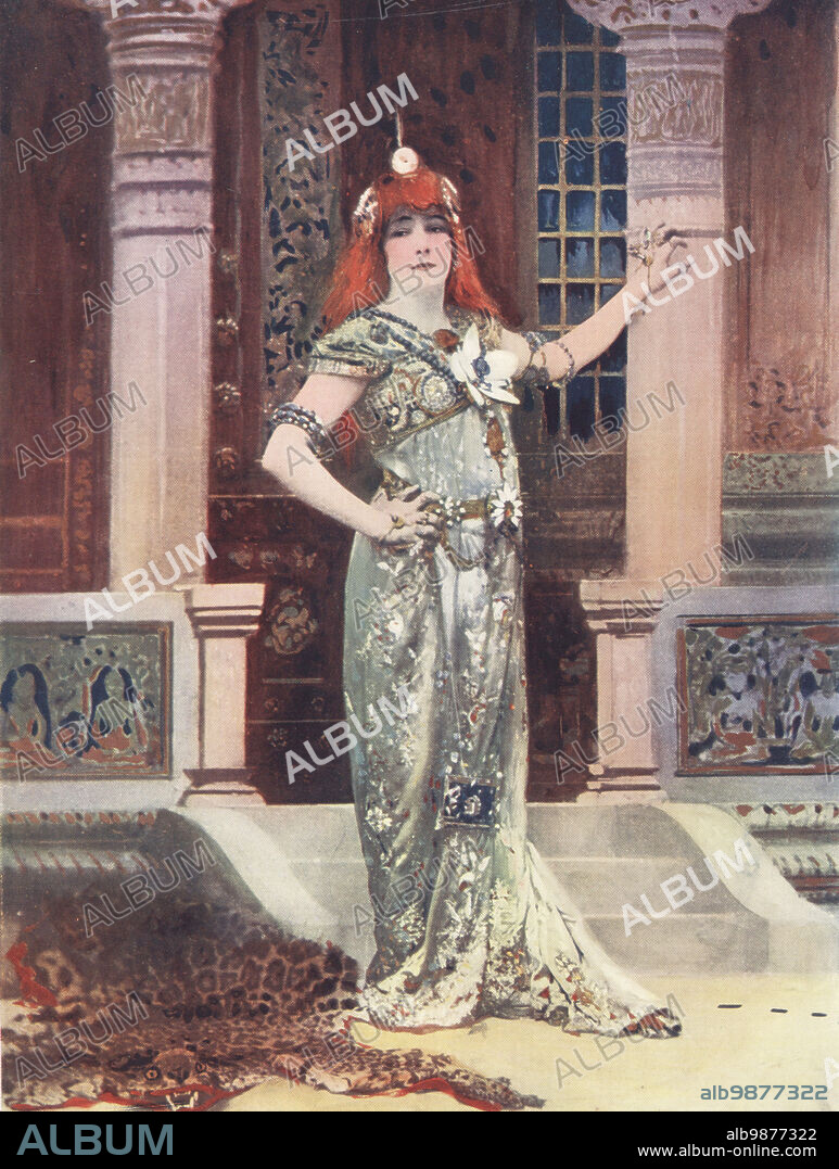 Mme. Sarah Bernhardt in the title role in Izeyl (Iseyl), an Indian lyric drama by Armand Silvestre and Eugene Morand at the Renaissance, Paris, 1894. Bernhardt, world-famous French stage actress, 1844-1923. Photograph by French photographer Nadar (Gaspard Félix Tournachon), 1820-1910. Colour printing of a hand-coloured illustration based on a monochrome photograph from George Newness Players of the Day, London, 1905.