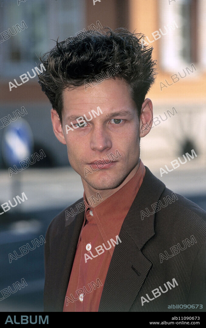 SCHIMANSKI: BLOOD BROTHERS / Hajo Gies / Scene with Tobias Schrader (STEFFEN WINK) / D 1997.